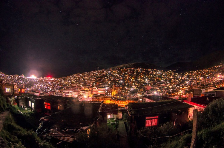 色达夜景