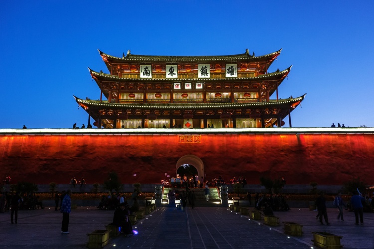 建水夜景