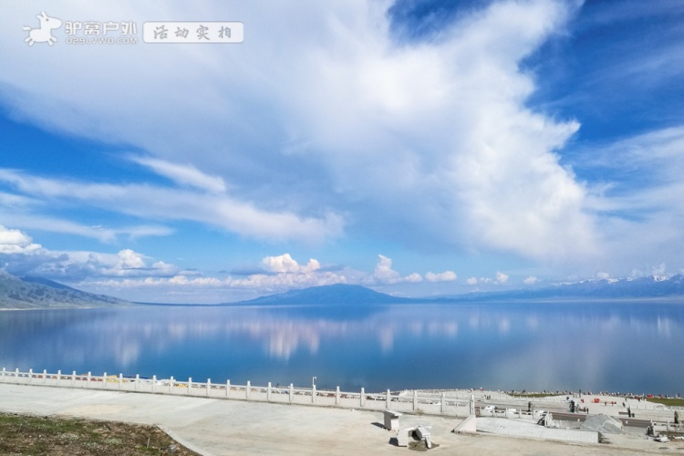 赛里木湖