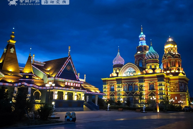 满洲里.套娃广场夜景