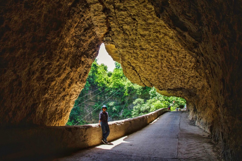 挂壁公路