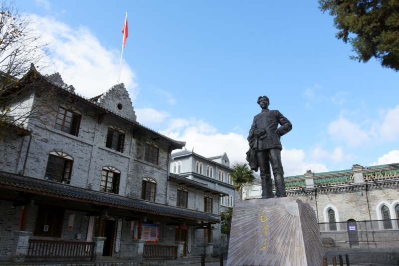 磨西古镇