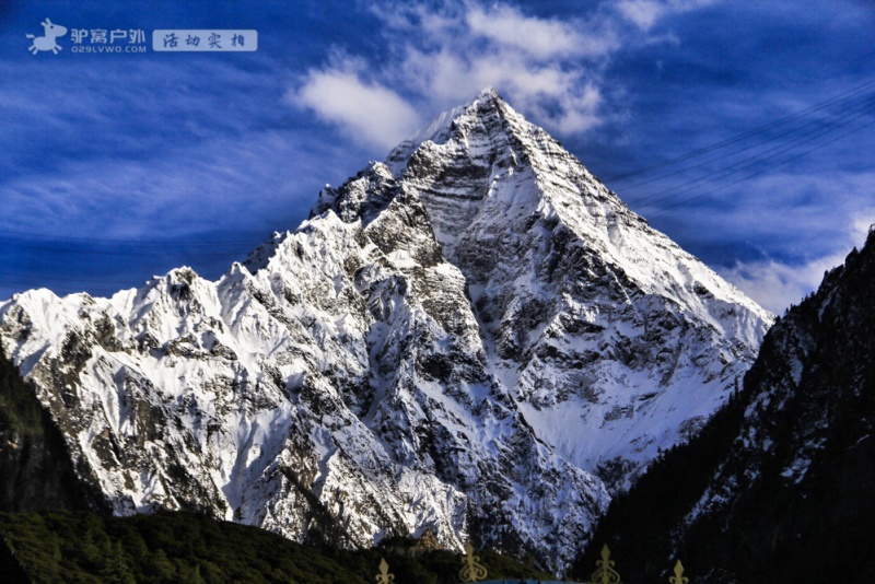 然乌湖路景