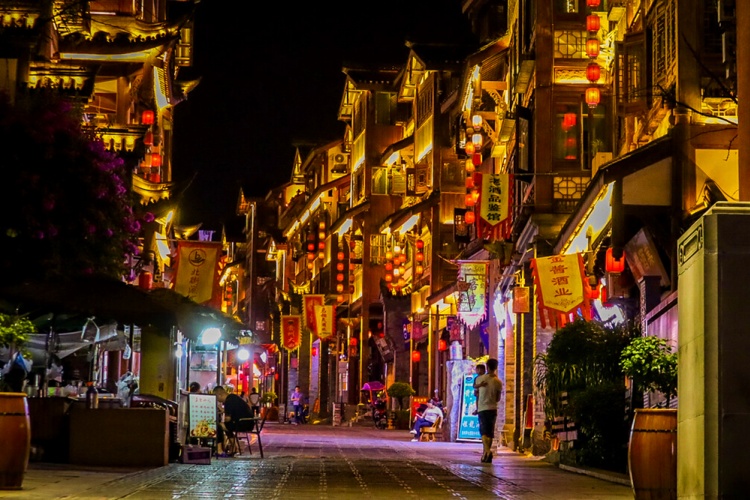 茅台镇夜景