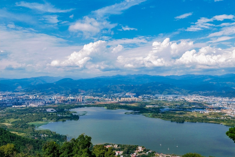 邛海