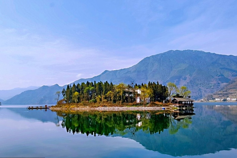 马湖