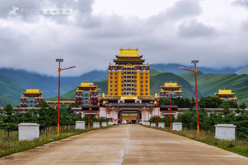 各莫寺