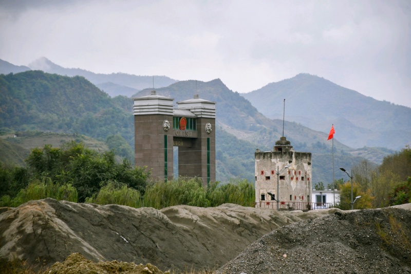 鸭绿江国境铁路大桥