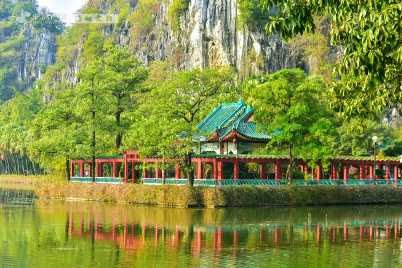 七星岩