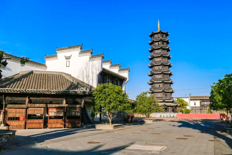 鸠兹古镇