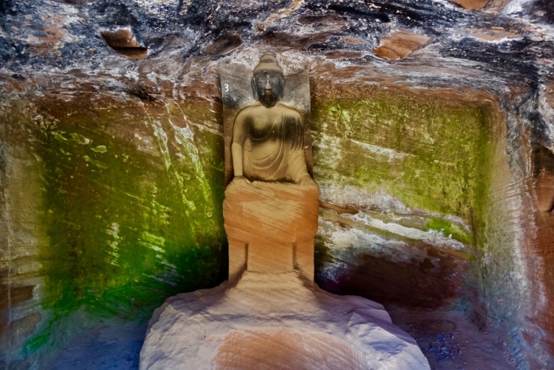 石泓寺石窟