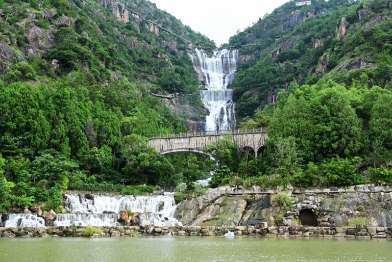 天台山瀑布