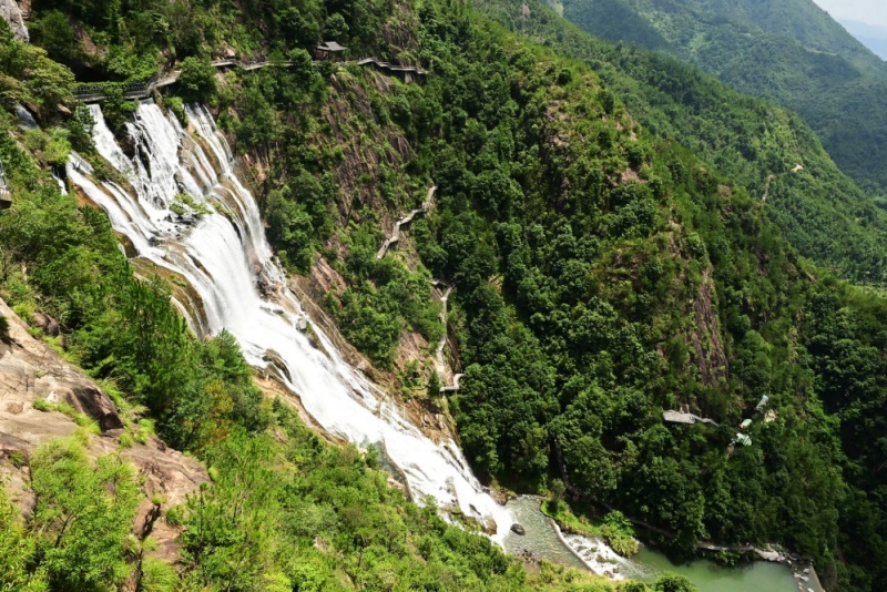 天台山瀑布