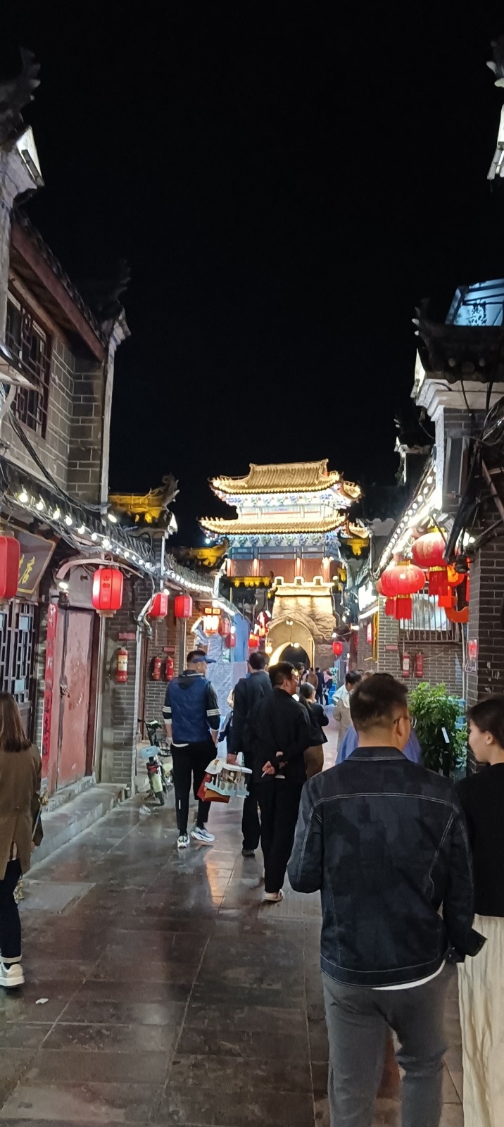 石锅鱼 味道鲜美