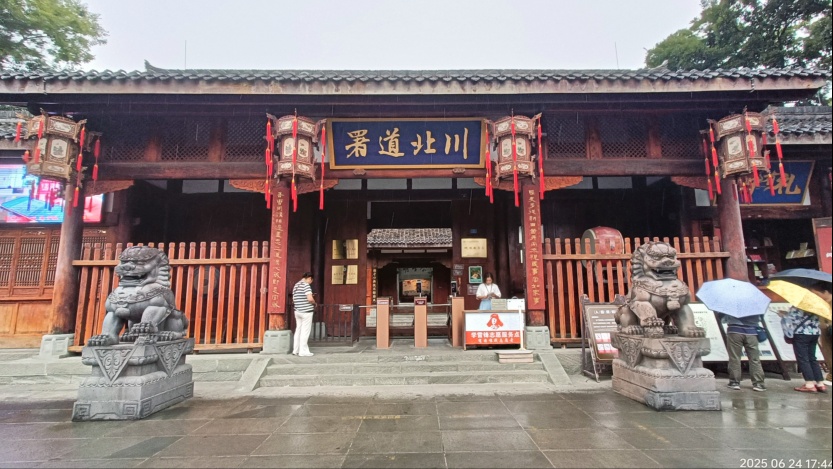 685e2677e1600.jpg