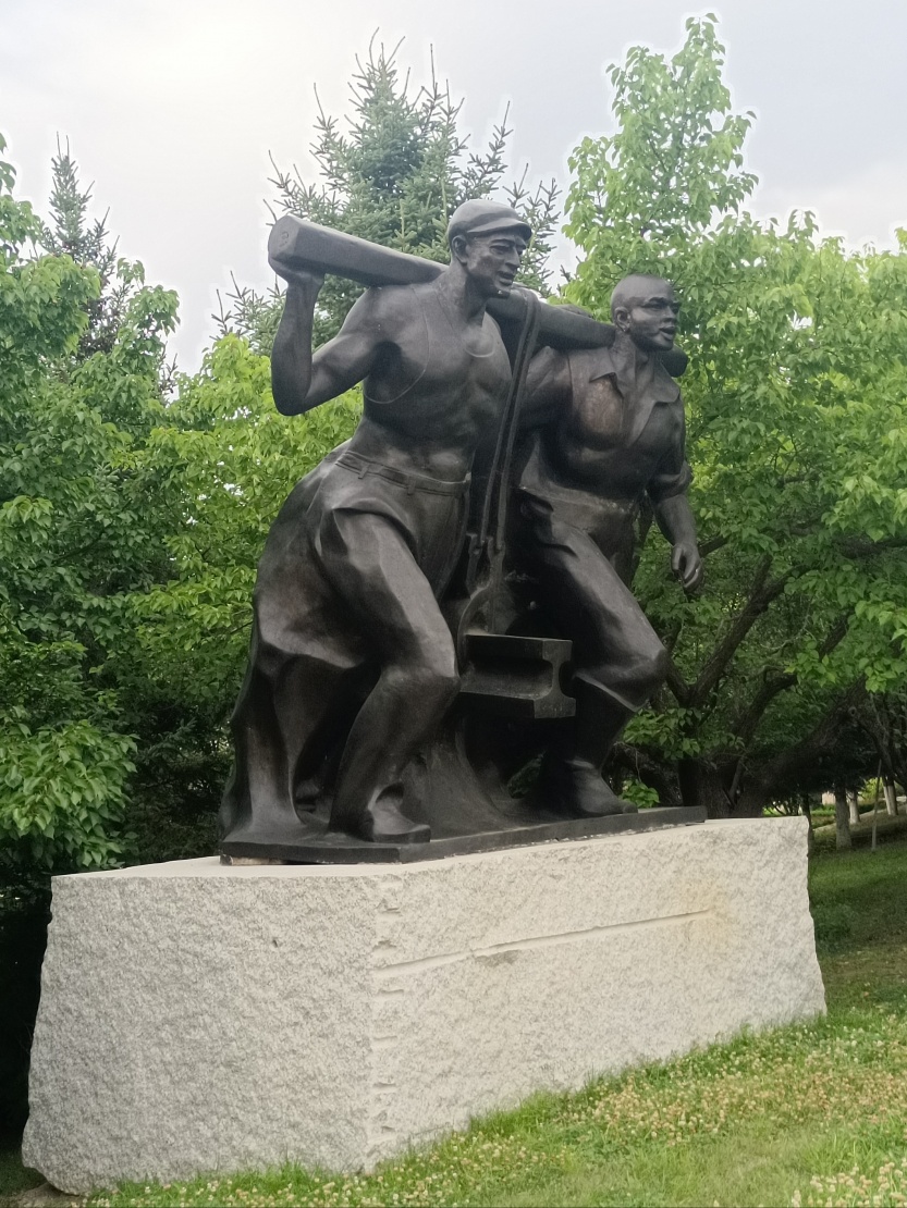 688869e330c14.jpg